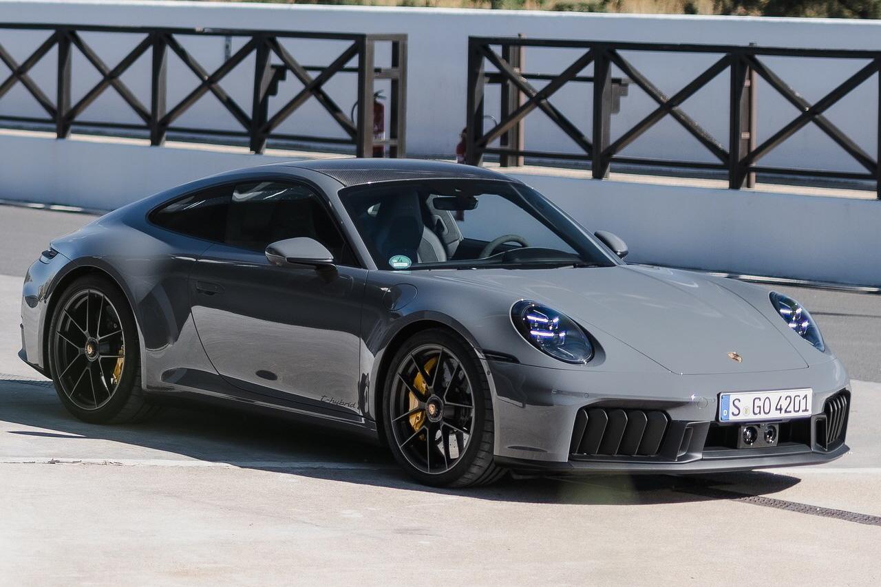 포르쉐 911 카레라 GTS